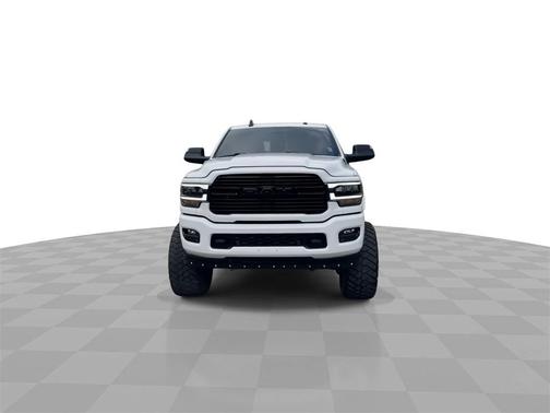 2022 RAM 2500 Laramie Crew Cab 4x4 6'4' Box
