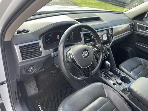 2019 Volkswagen Atlas 3.6L SEL Premium