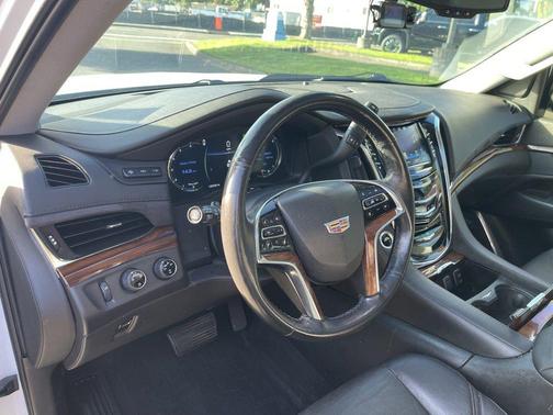 2016 Cadillac Escalade Premium