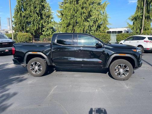 Black 2024 GMC Canyon AT4