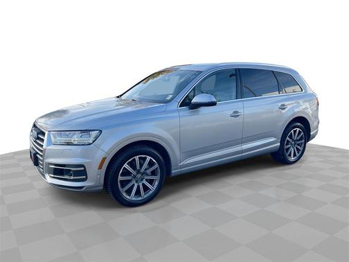 2019 Audi Q7 55 Premium Plus