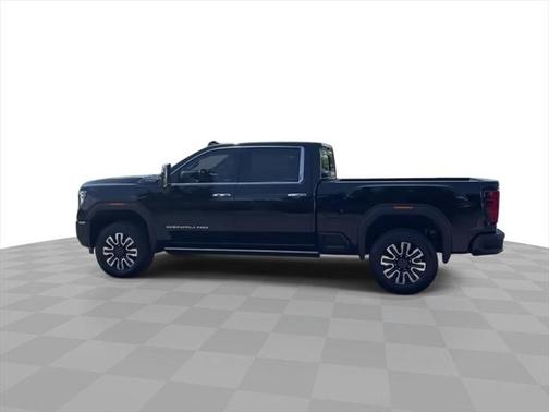 2025 GMC Sierra 3500 Denali