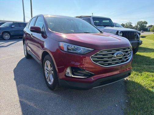 Red 2019 Ford Edge SEL