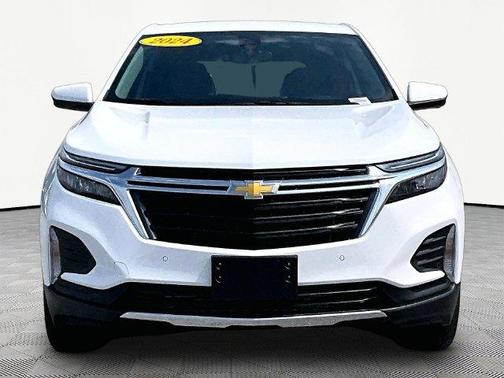 White 2024 Chevrolet Equinox LT
