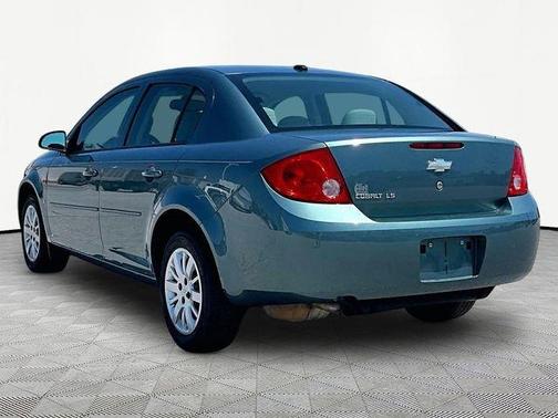 Silver 2009 Chevrolet Cobalt LS