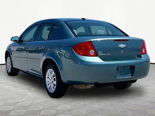 Silver 2009 Chevrolet Cobalt LS