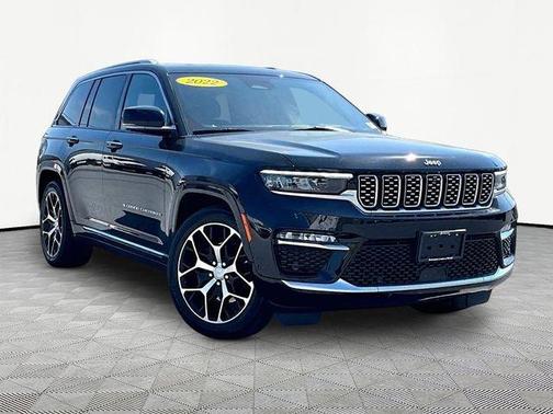 Black 2022 Jeep Grand Cherokee 4xe Summit