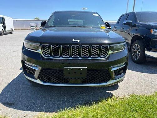 Black 2022 Jeep Grand Cherokee 4xe Summit