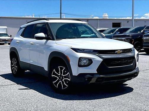 White 2023 Chevrolet Trailblazer ACTIV