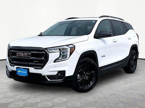 White 2023 GMC Terrain AT4