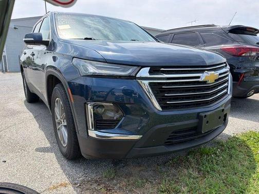 Blue 2023 Chevrolet Traverse LT Cloth