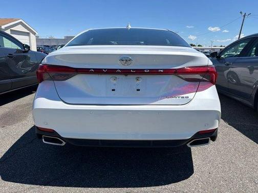 Blue 2019 Toyota Avalon Limited