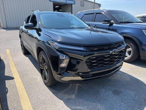 Black 2024 Chevrolet Trax ACTIV