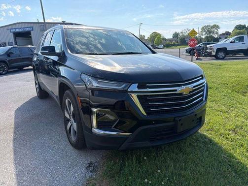 Black 2023 Chevrolet Traverse LT Leather