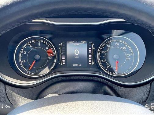 White 2020 Jeep Cherokee Latitude Plus
