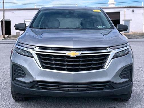 Gray 2023 Chevrolet Equinox LS