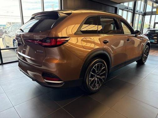 2025 Mazda CX-70 PHEV Premium Package