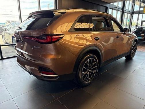 2025 Mazda CX-70 PHEV Premium Package
