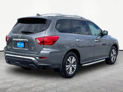 Gun Metallic 2020 Nissan Pathfinder SL