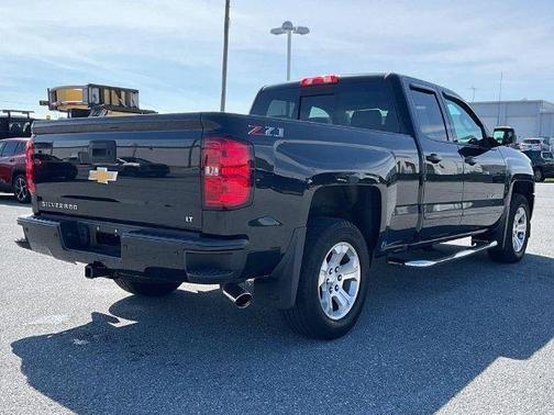 Black 2018 Chevrolet Silverado 1500 LT