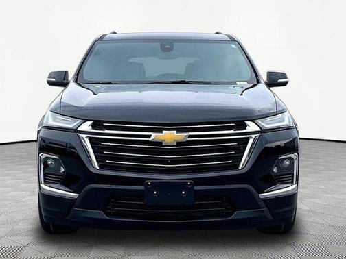 Black 2023 Chevrolet Traverse LT Leather