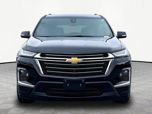 Black 2023 Chevrolet Traverse LT Leather
