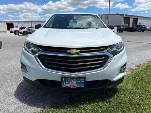 White 2019 Chevrolet Equinox LS