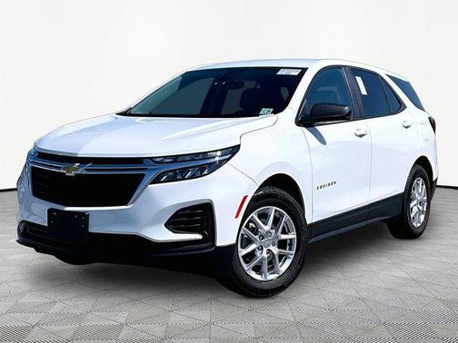 White 2024 Chevrolet Equinox LS