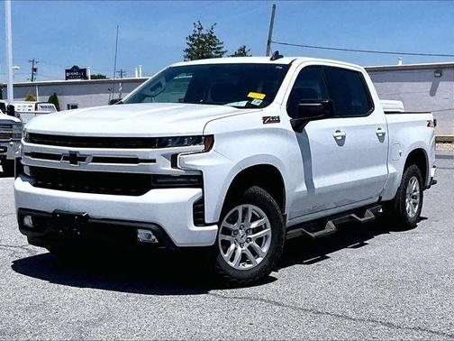 White 2022 Chevrolet Silverado 1500 Limited RST
