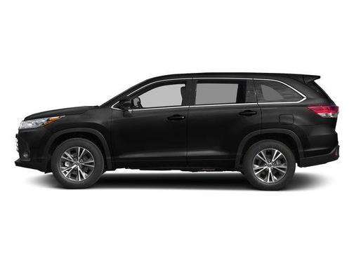 White 2018 Toyota Highlander LE