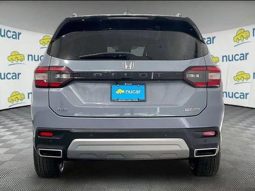 Gray 2024 Honda Pilot Touring