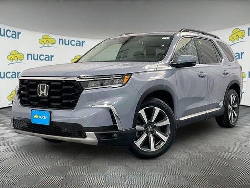 Gray 2024 Honda Pilot Touring
