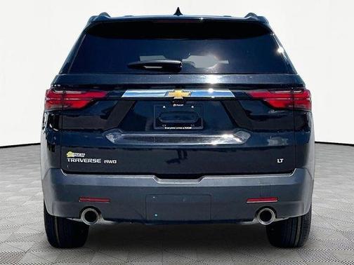Black 2023 Chevrolet Traverse LT Leather