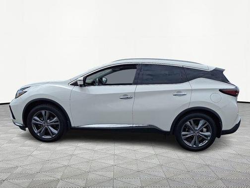 White 2020 Nissan Murano Platinum