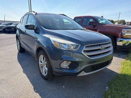 Blue 2018 Ford Escape SE