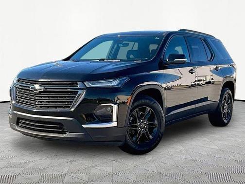 Black 2023 Chevrolet Traverse LT Leather