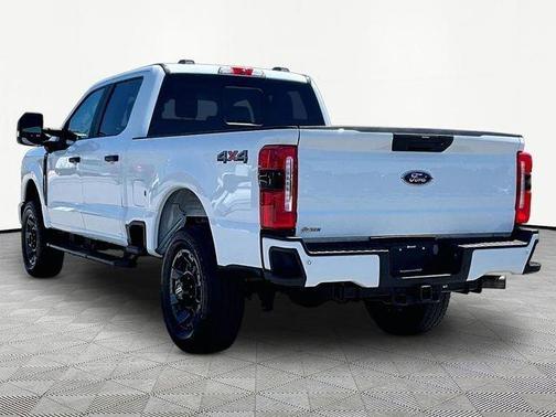 White 2023 Ford F-250 XL