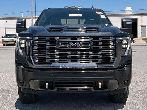 Black 2024 GMC Sierra 2500 Denali Ultimate