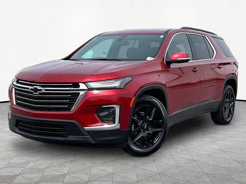 Red 2023 Chevrolet Traverse LT Cloth