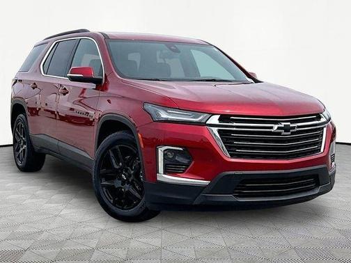 Red 2023 Chevrolet Traverse LT Cloth