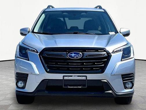 Ice Silver Metallic 2023 Subaru Forester Limited