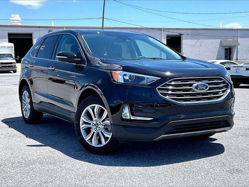 Black 2024 Ford Edge Titanium