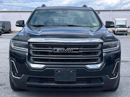Black 2023 GMC Acadia AT4
