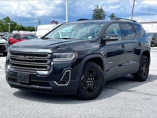 Black 2023 GMC Acadia AT4