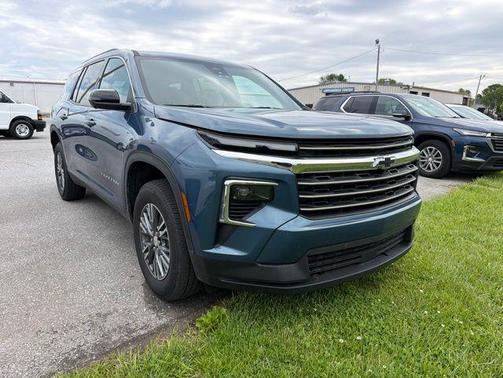 Blue 2025 Chevrolet Traverse LT
