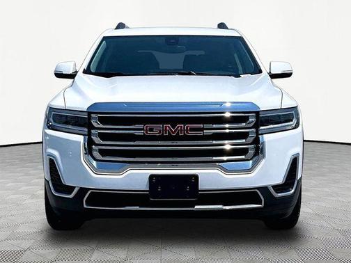 White 2023 GMC Acadia SLE