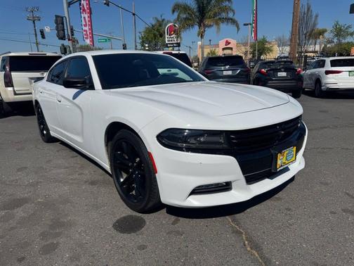 2016 Dodge Charger SXT