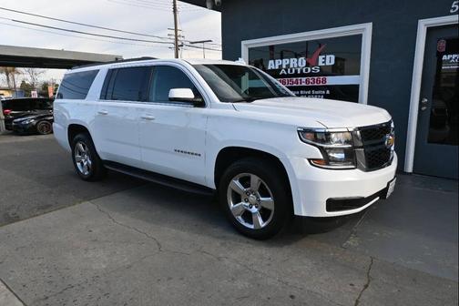 2017 Chevrolet Suburban LT