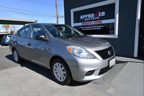 2012 Nissan Versa 1.6 S