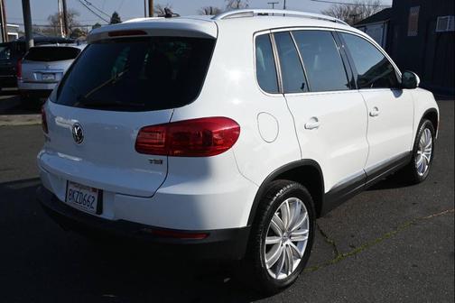 2016 Volkswagen Tiguan SE